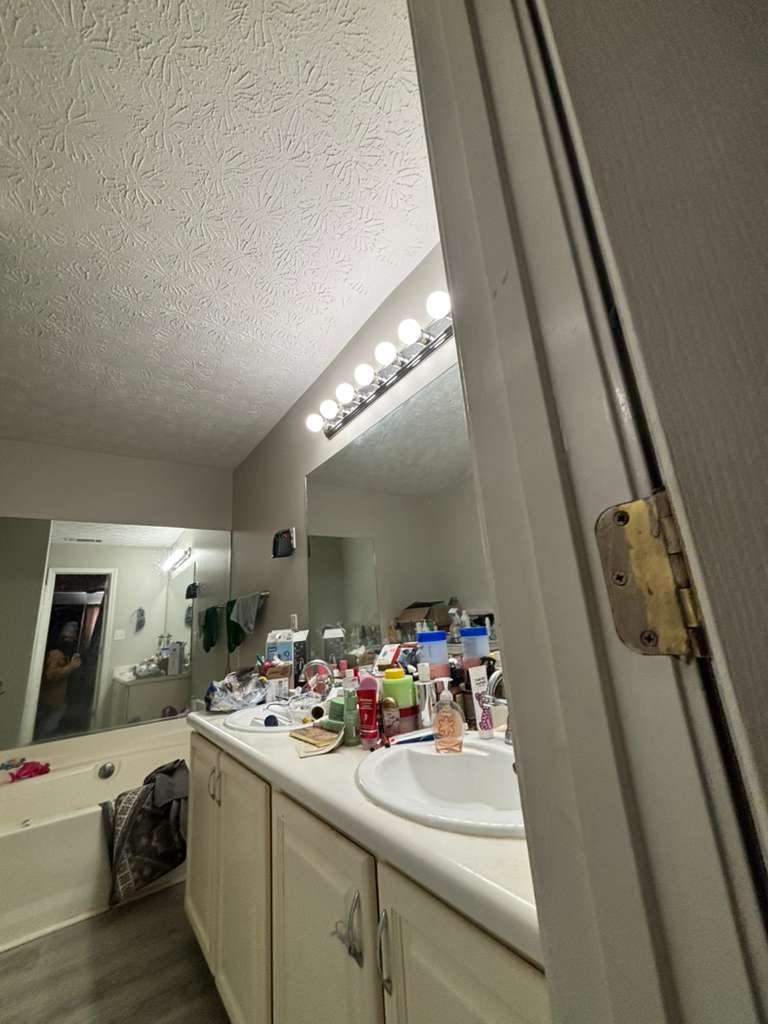 URI Painting & Renovation LLC