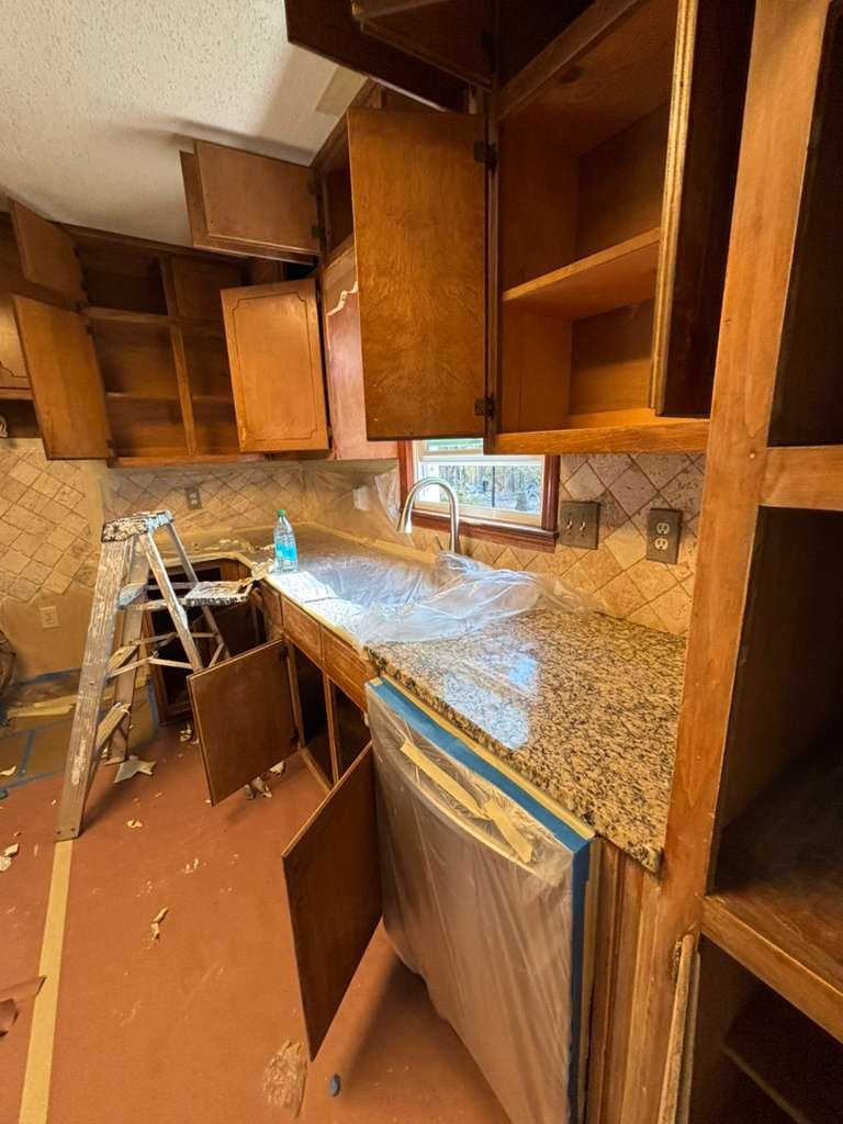 URI Painting & Renovation LLC