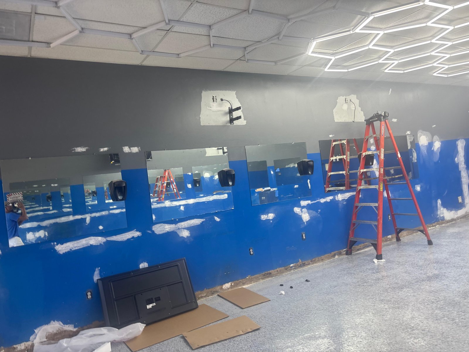 URI Painting & Renovation LLC