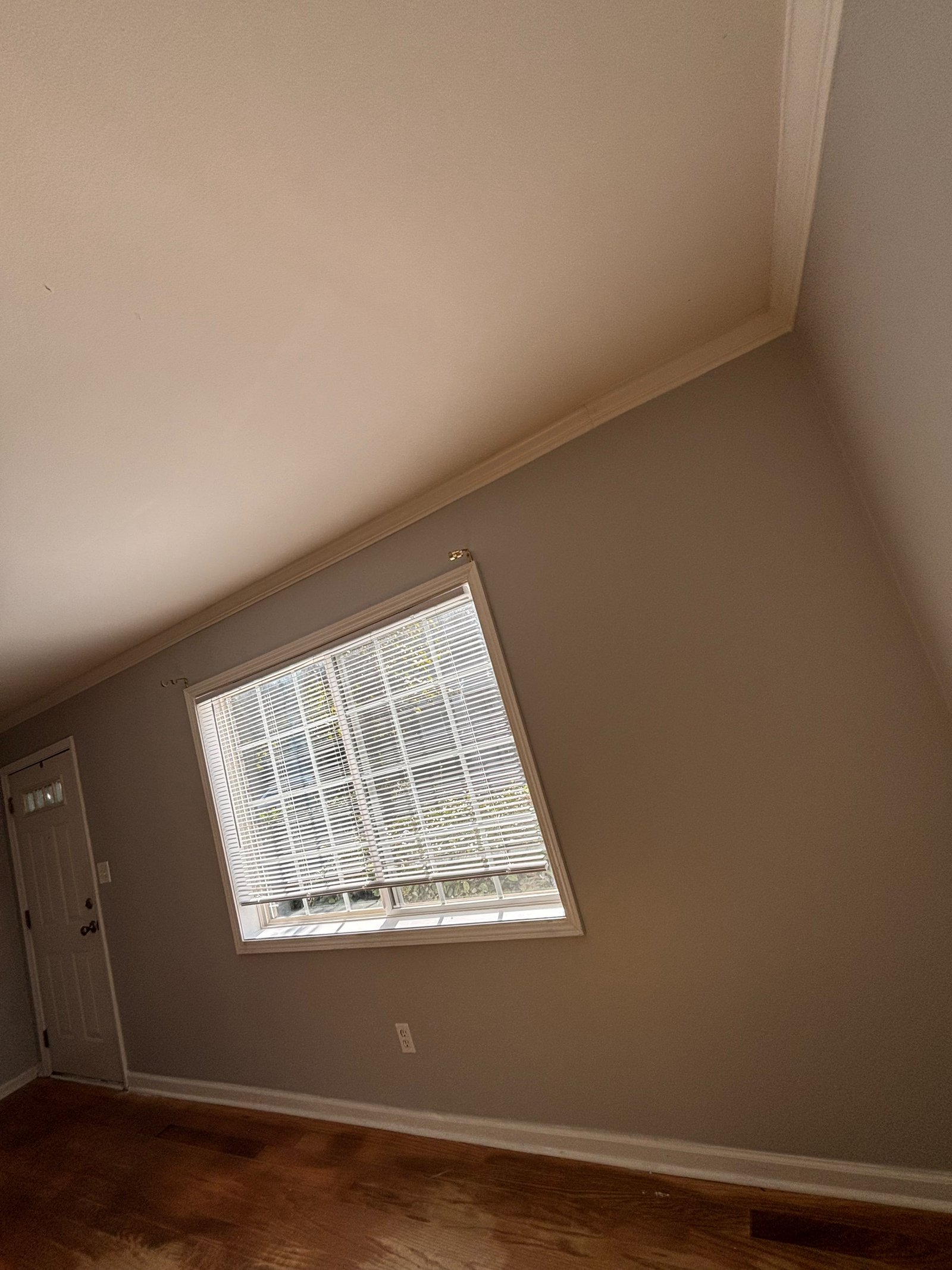 URI Painting & Renovation LLC