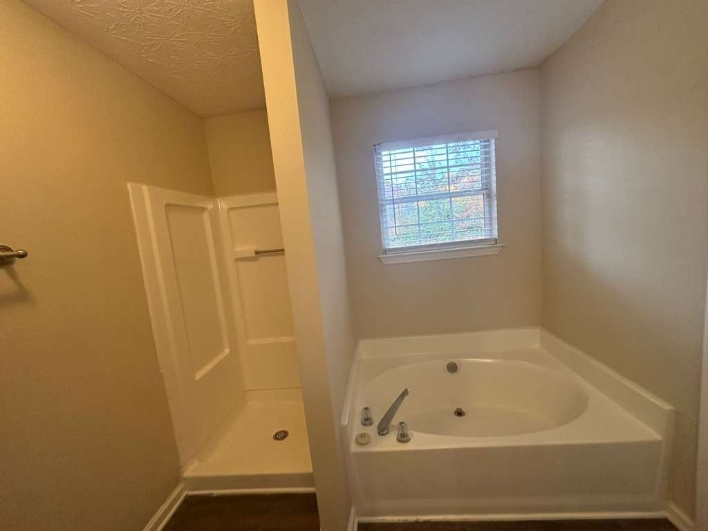 URI Painting & Renovation LLC