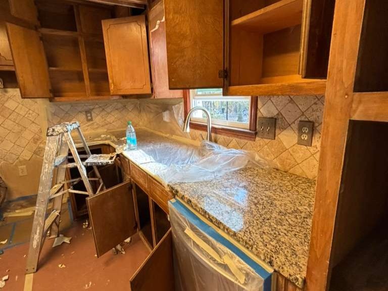 URI Painting & Renovation LLC